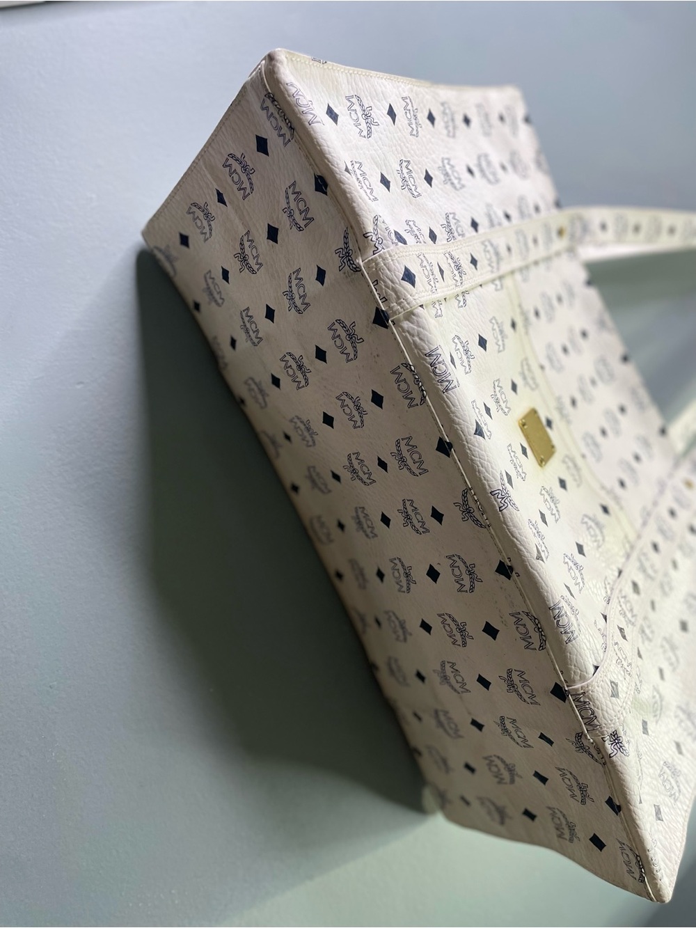 MCM White Logo Canvas Tote - Picture 9 of 13